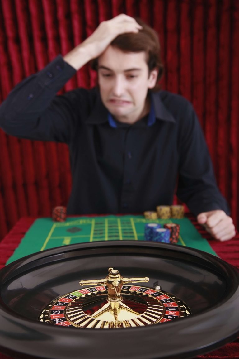 How to Avoid the Common Mistake of Losing Your Phone at a Casino